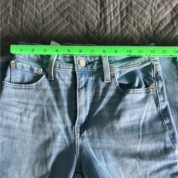 Levi’s 726 Flare Size 26x30 Medium Wash.  Cut out knees. Stretch - Picture 3 of 6